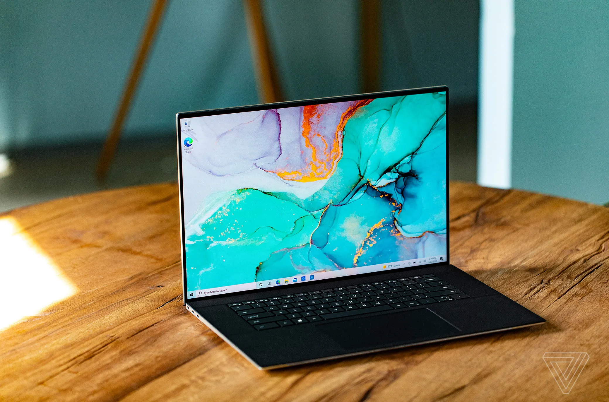 8 Best Laptops for Art School Students in 2025