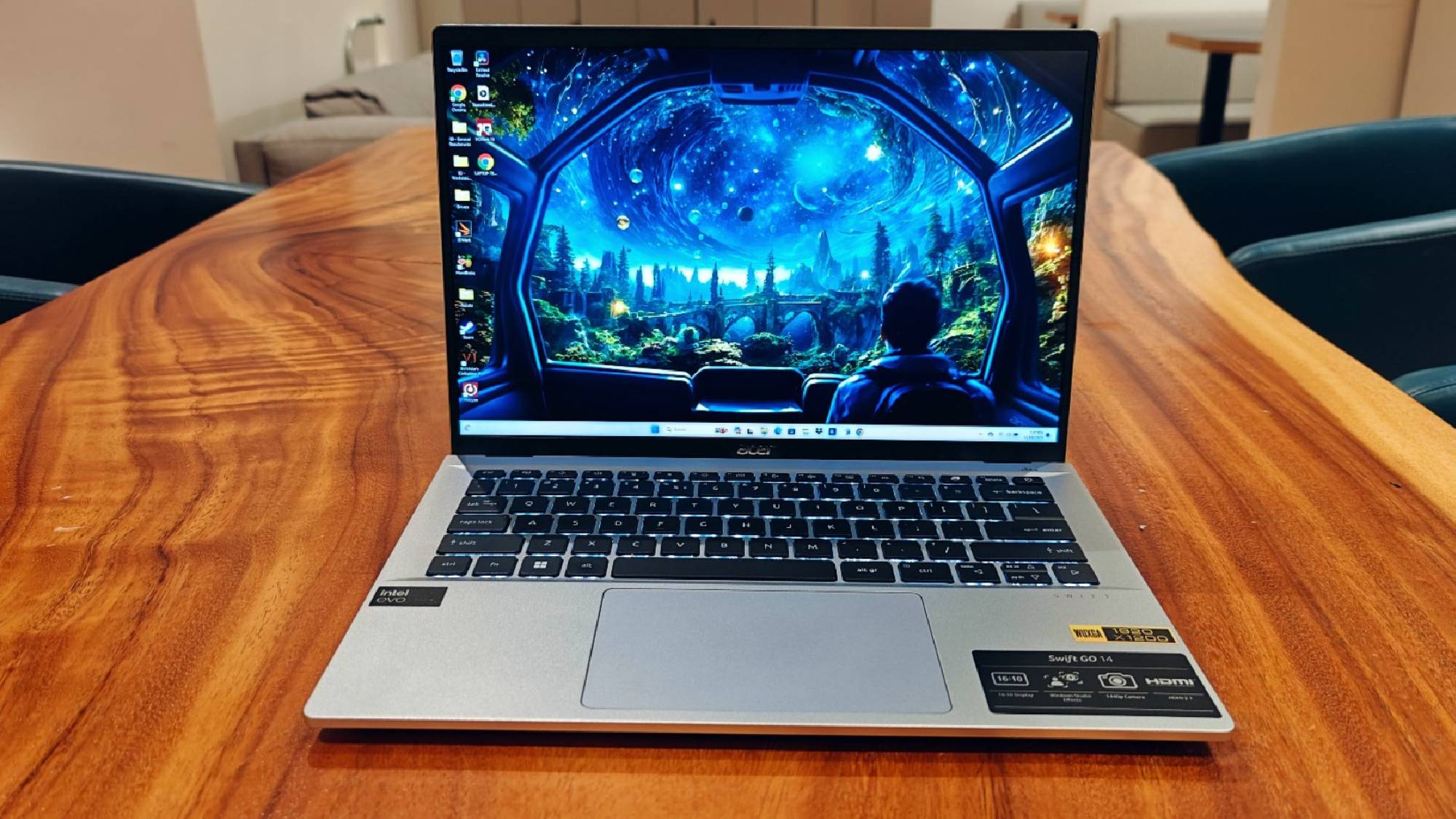 8 Best Laptops for Digital Nomads under 1000 in 2025